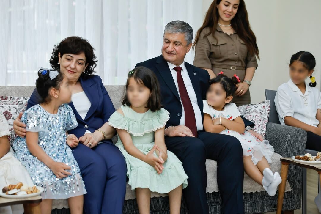 Vali Mustafa Yavuz’dan Çocuk Evleri Sitesine Anlamlı Bayram Ziyareti (2)