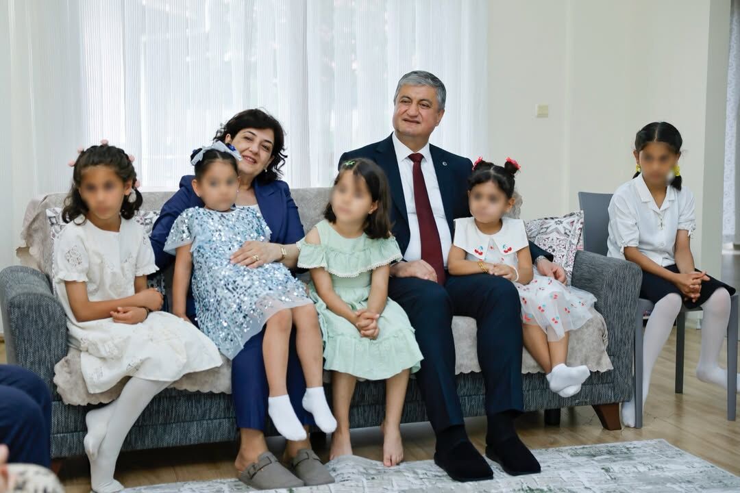 Vali Mustafa Yavuz’dan Çocuk Evleri Sitesine Anlamlı Bayram Ziyareti (4)