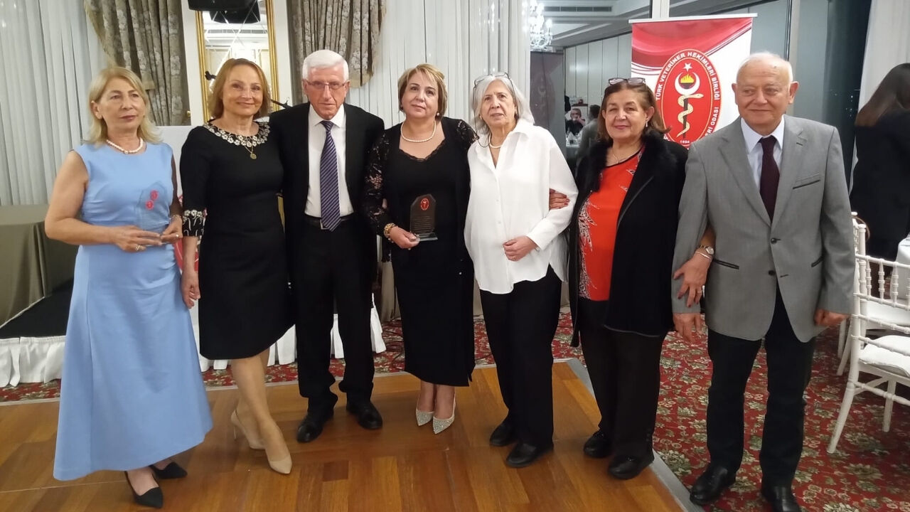 Veteriner Hekimler, 'Gala Gecesi'nde Buluştu (1)