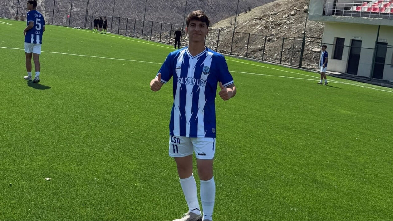 Yükselen Genç Yetenek Hamza İlhan Sahalara Damga Vuruyor