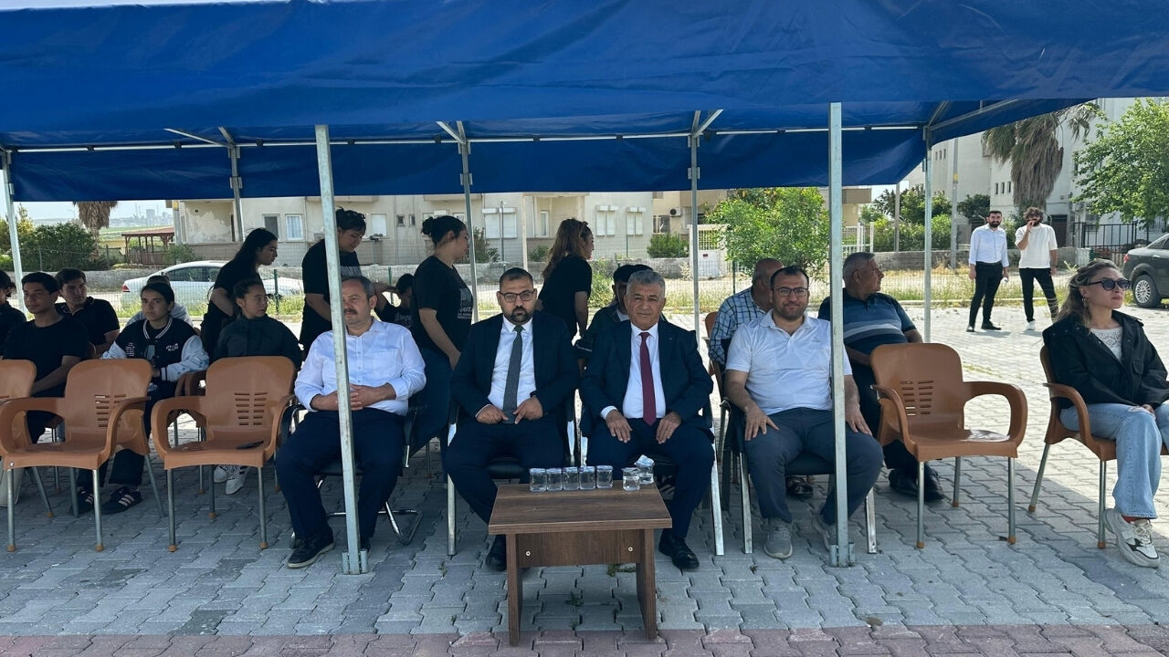 Yumurtalık’ta Öğrenciler Futbol Turnuvasında Buluştu (1)