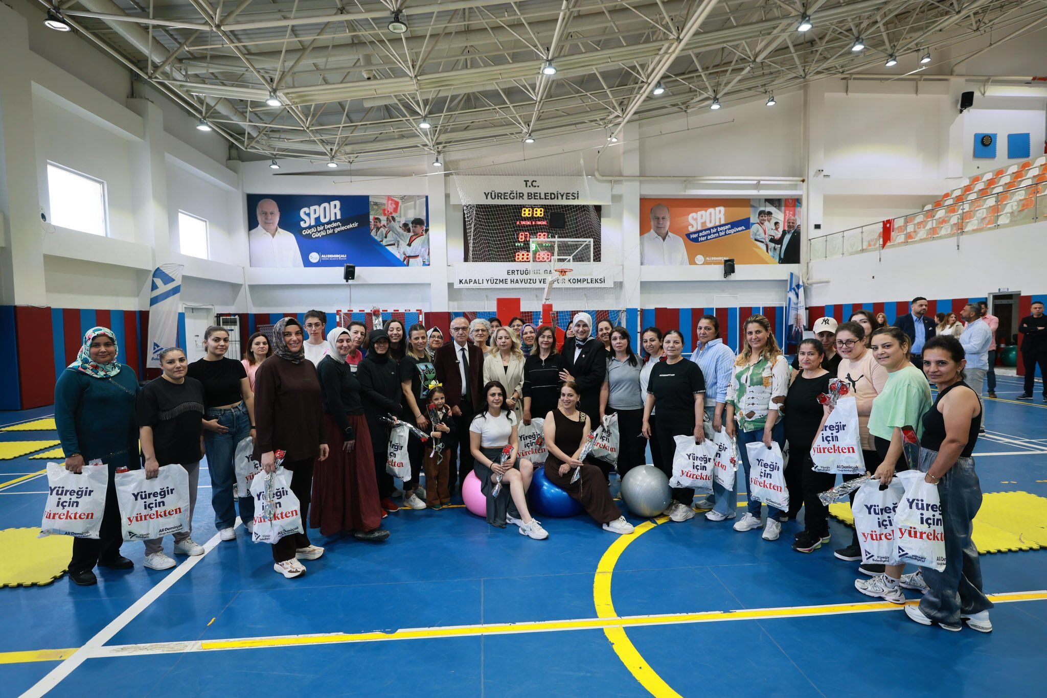 Yüreğir’de Sporcu Annelere Özel Kutlama3