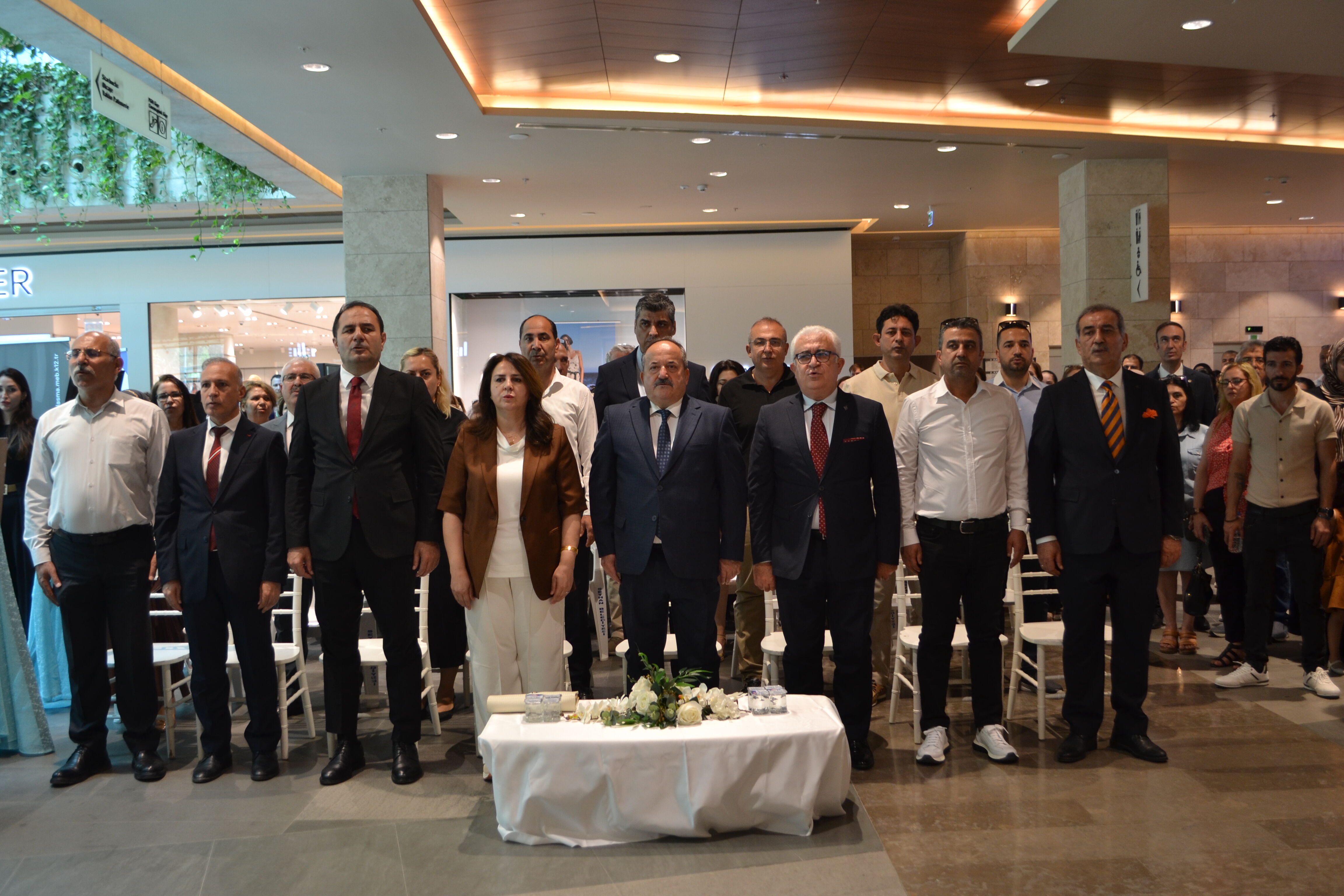 Adana Bu Sergiyi Konuşuyor! 01 Burda Avm’de Görsel Şölen (4)