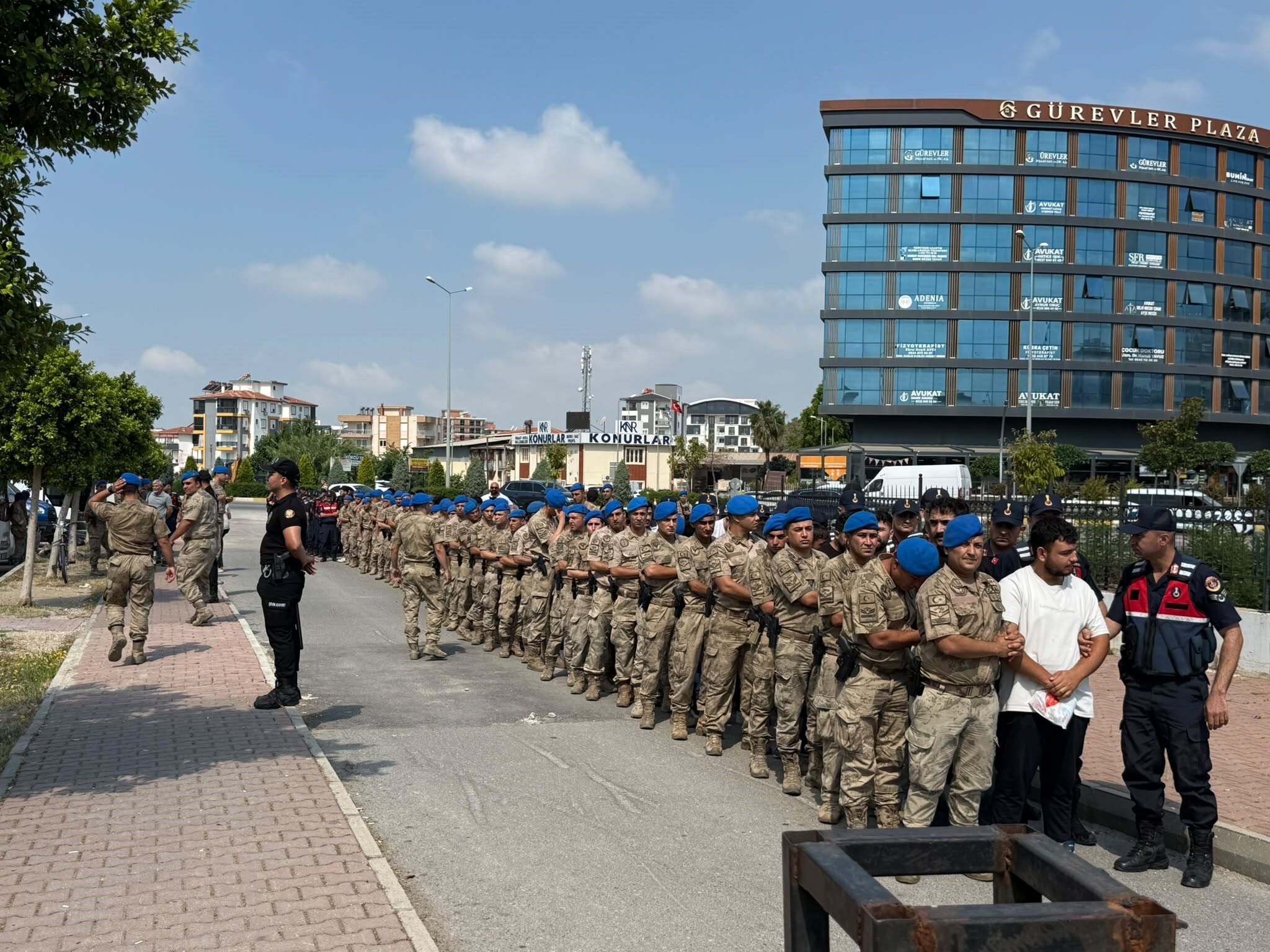 Adana Dahil 27 Ilde Dev Bahis Operasyonu 68 Şüpheli Adliyede (2)