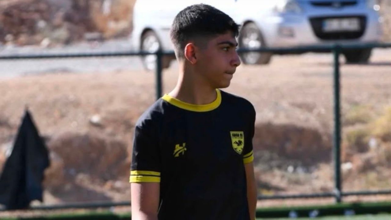 Adana Futbolunun Yükselen Eldiveni Necati Aras Kaya (1)