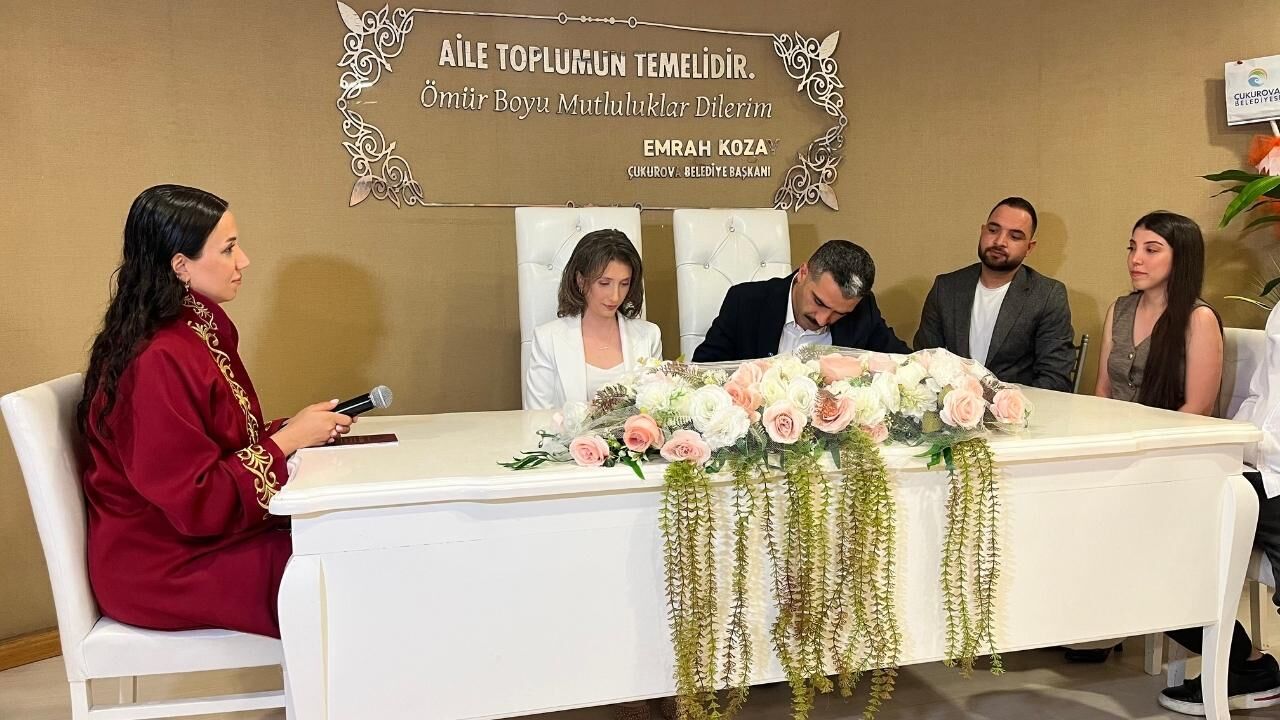 Adana'da 26.06.2026 Yoğunluğu! Yüzlerce Çift Aynı Gün Nikâh Kıydı