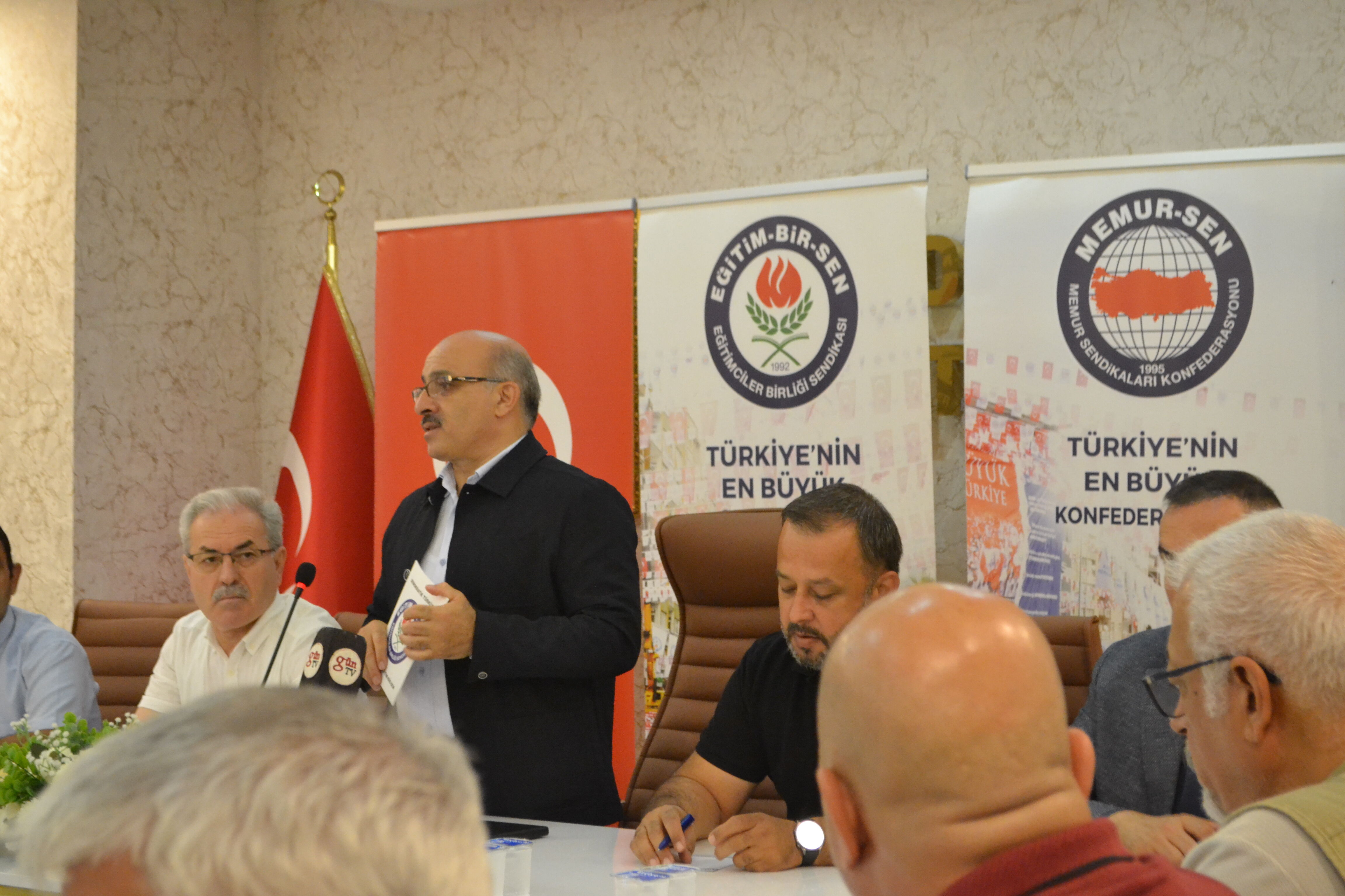 Adana’da Eğitim Bir Sen Rüzgârı 12. Kez Üst Üste Yetki Rekoru! (3)