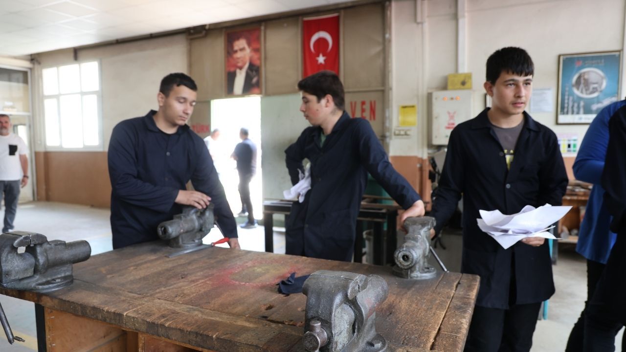 Adana’da Gençler Sıfır Atık Için Kendi Makinelerini Üretti (3)