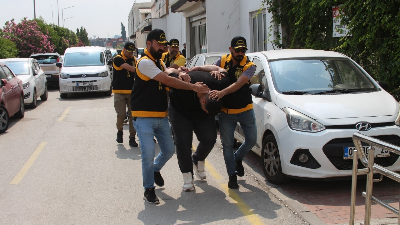 Adana'da Kayınbirader Kavgası Kamerada 3 Kişi Tutuklandı