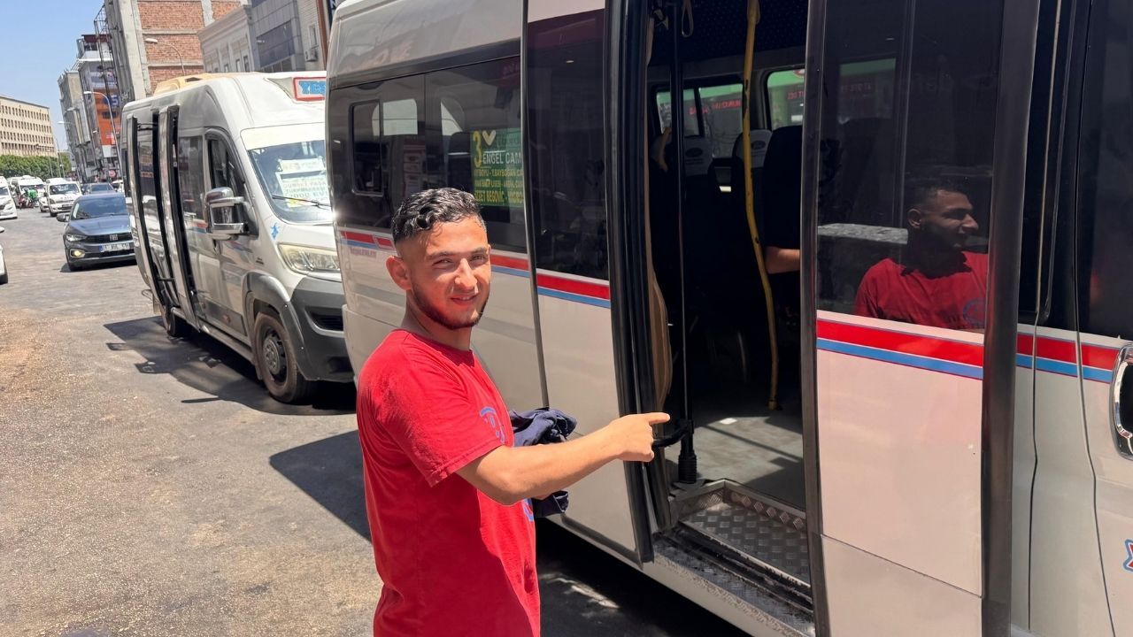 Adana’da Klima Isyanı Toplu Taşımada Sıcaklık Çileye Dönüştü (3)