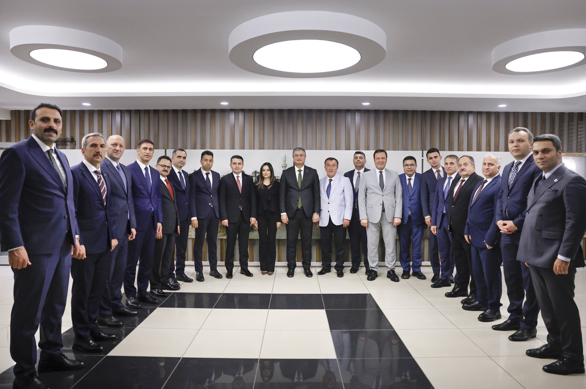 Adana'da Mülki Idare Amirlerine Veda Programı Düzenlendi (2)