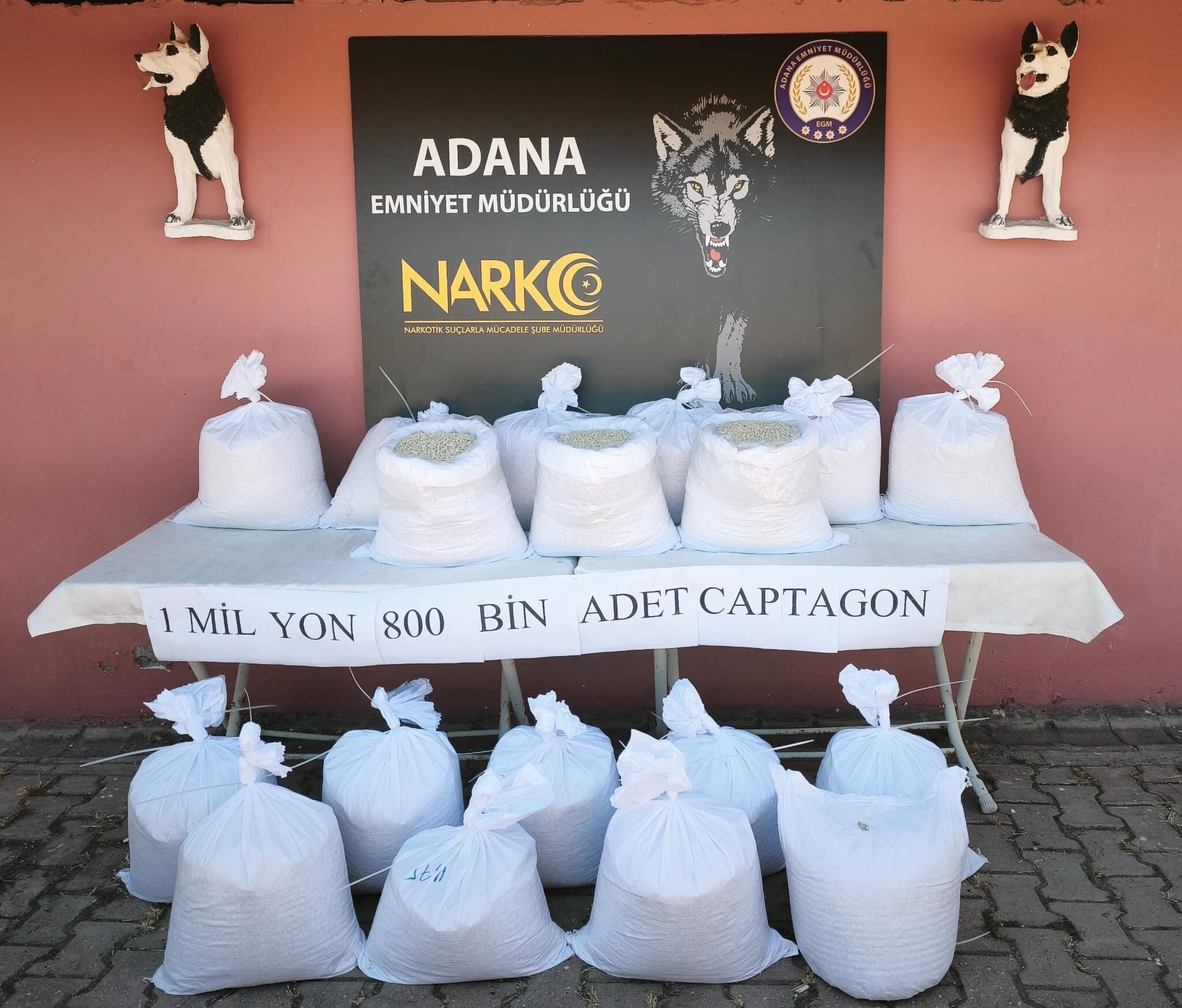 Adana'da Zehir Tacirlerine Tır Operasyonu (2)