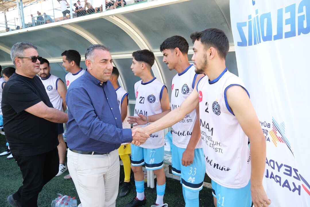 Aladağ’da Futbol Heyecanı Başladı Hasan Yıldız Sezonu Açıldı (2)