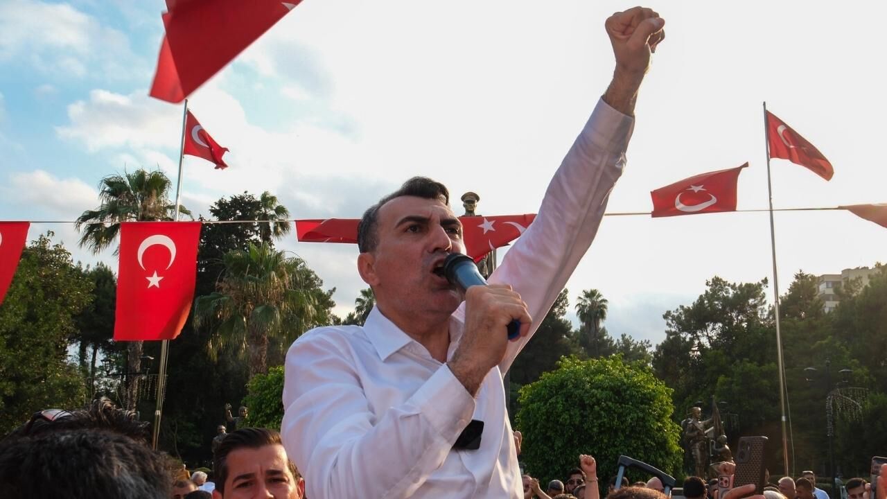 Tanburoğlu’ndan tutuklamalara tepki