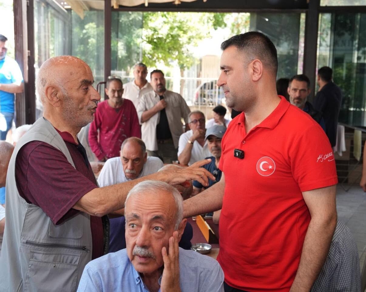 Başkan Kozay Güzelyalı’da Vatandaşların Taleplerini Dinledi (3)