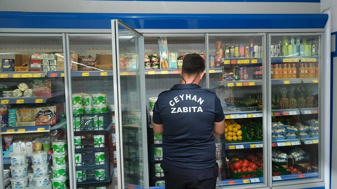 Ceyhan Belediyesi Zincir Marketlerde Denetim Yaptı2