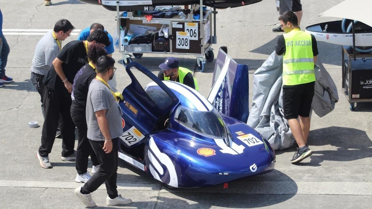 Çukurova Üniversitesi Elektromobil Takımı Avrupa Sahnesind (2)