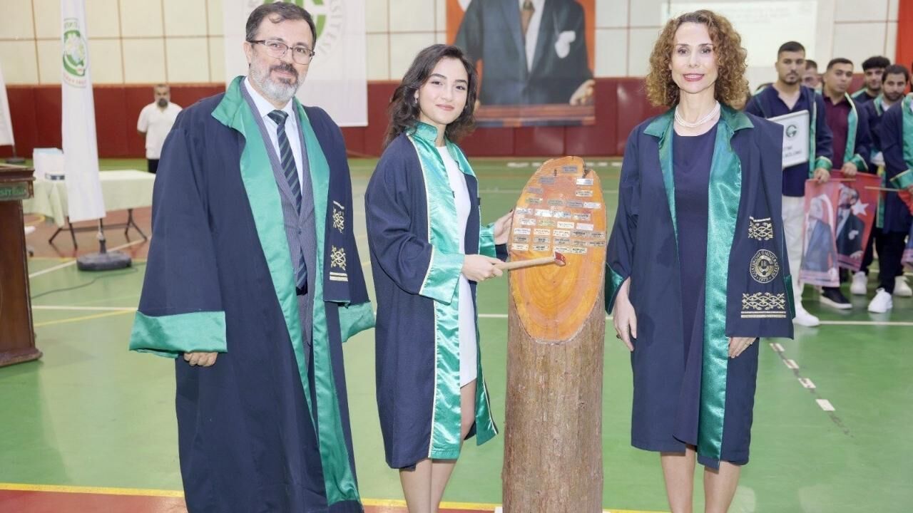 Çukurova Üniversitesi Spor Bilimleri Fakültesi'nde Mezuniyet Heyecanı (1)