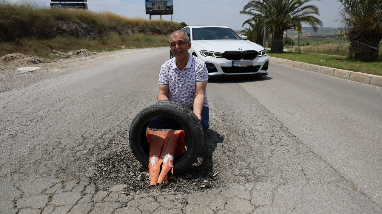 Depremzedeler Isyan Etti Devlet Konut Yaptı, Belediye Yol Yapamadı! (2)