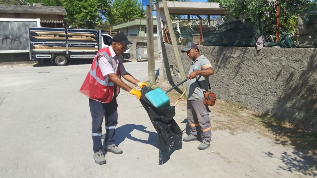 Ekipler Ceyhan'ın Dört Bir Yanında Sahada