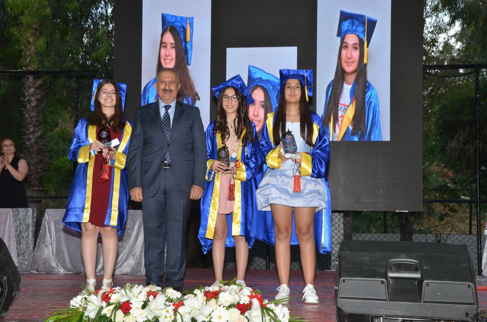 Finalokullarımezuniyet (2)