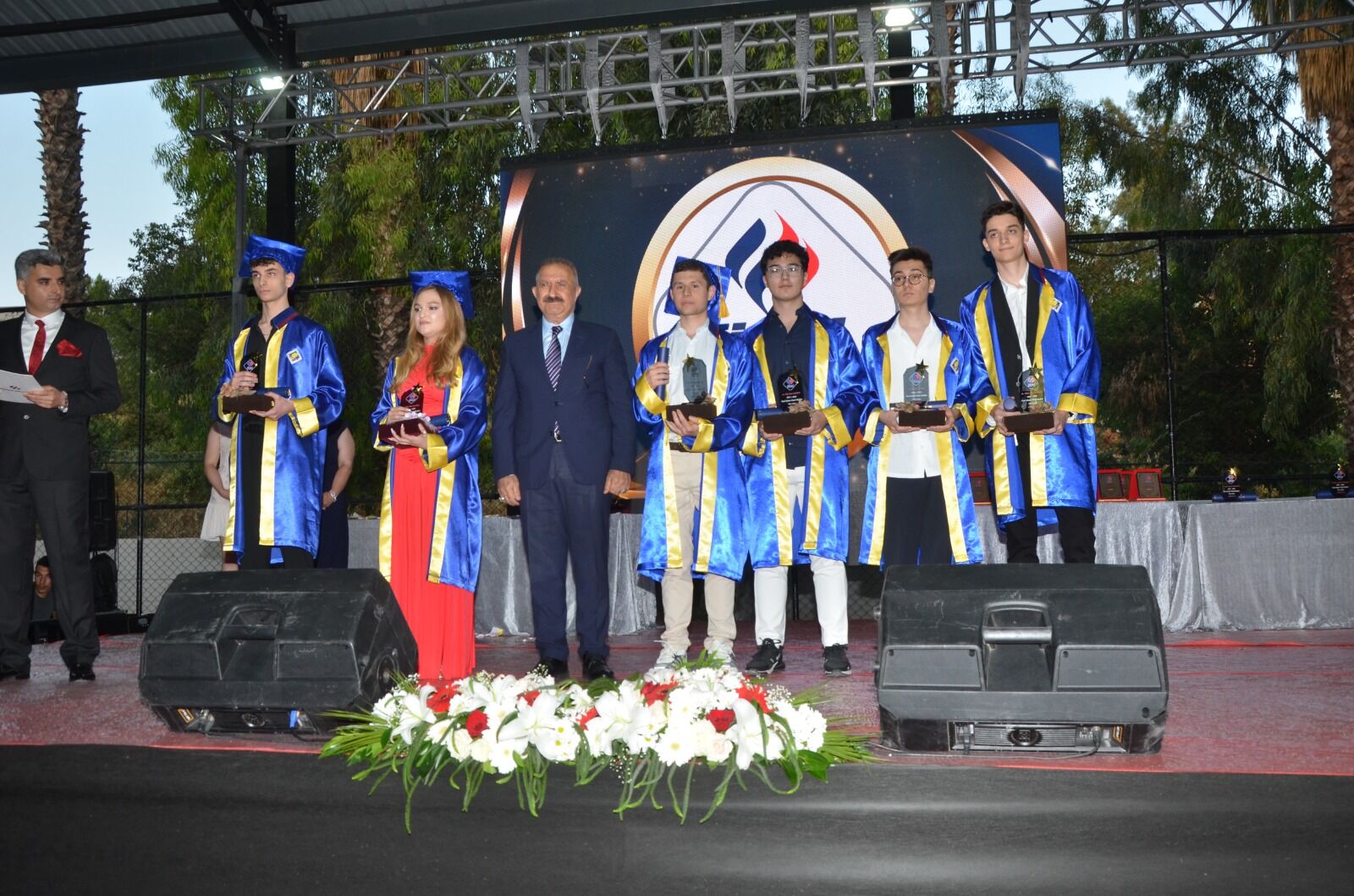Finalokullarımezuniyet (3)
