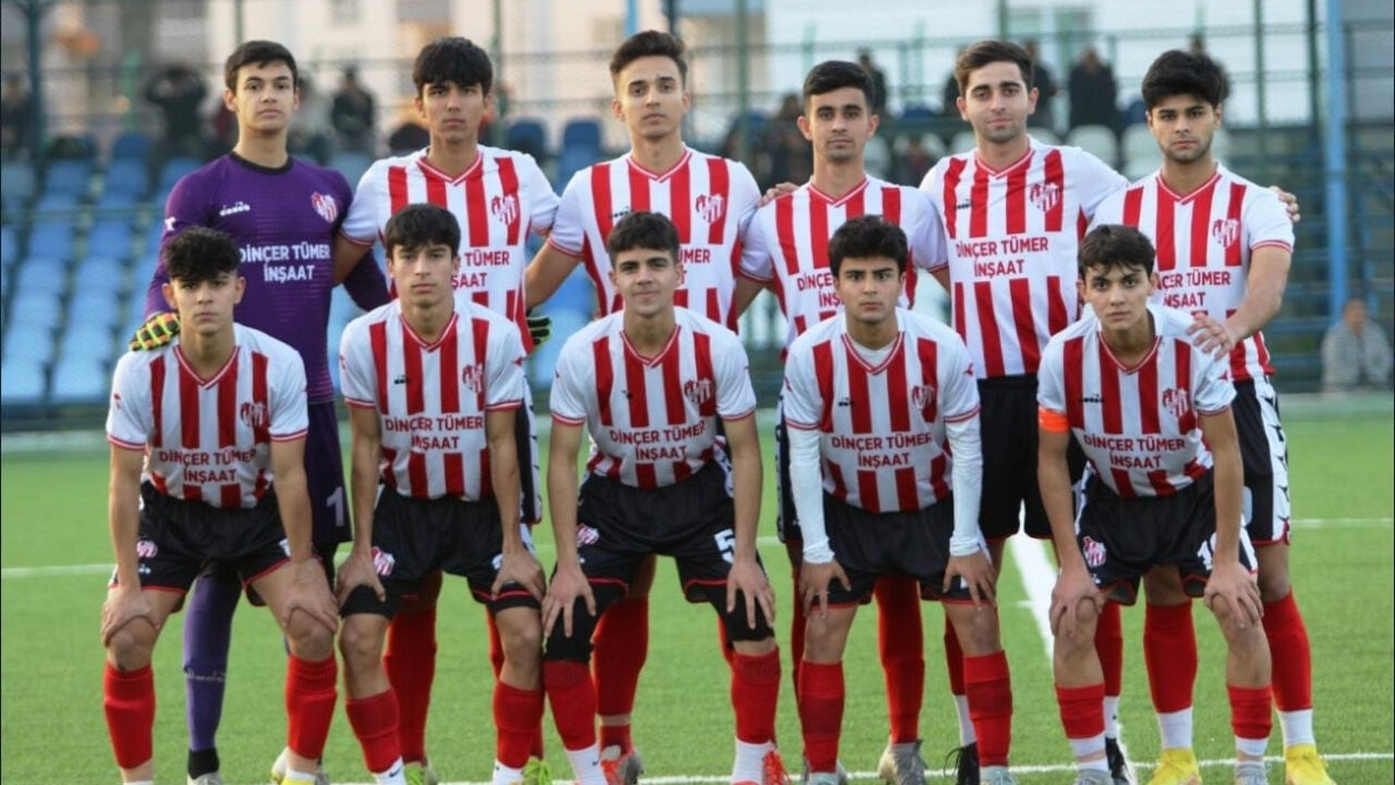 Gökhan Sakar “Önceliğimiz Oyuncu Yetiştirmek” (1)