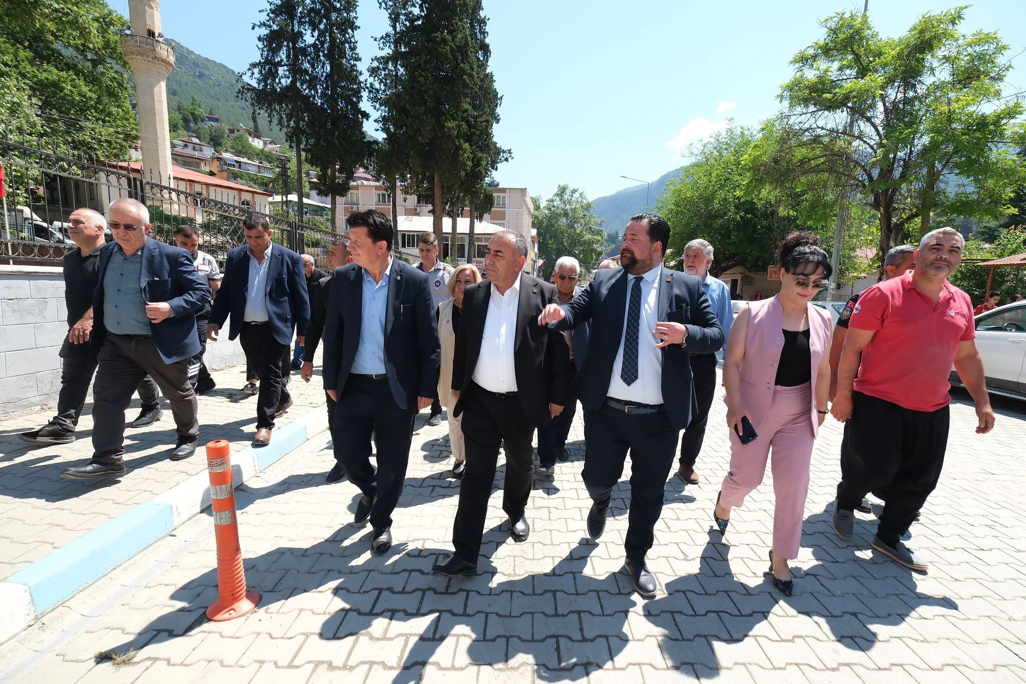 Güngör Geçer'den Feke'de Esnaf Ve Sergi Ziyareti3