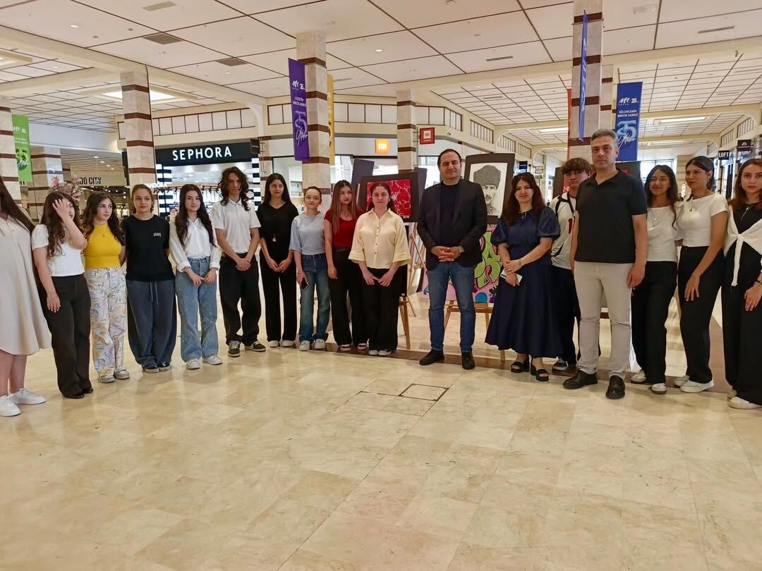 İlçe Milli Eğitim Müdürü Çelik, Genç Sanatçıların Heyecanına Ortak Oldu (1)