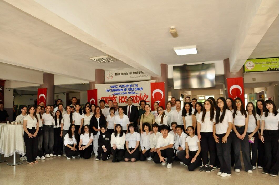 İlhan Atış Anadolu Lisesi’nden görkemli resim sergisi