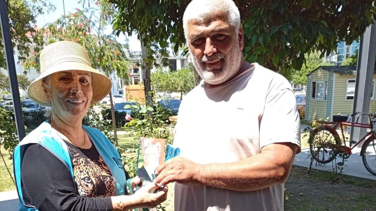 İyi̇ Parti Ceyhan’dan Babalar Günü Sürprizi (1)