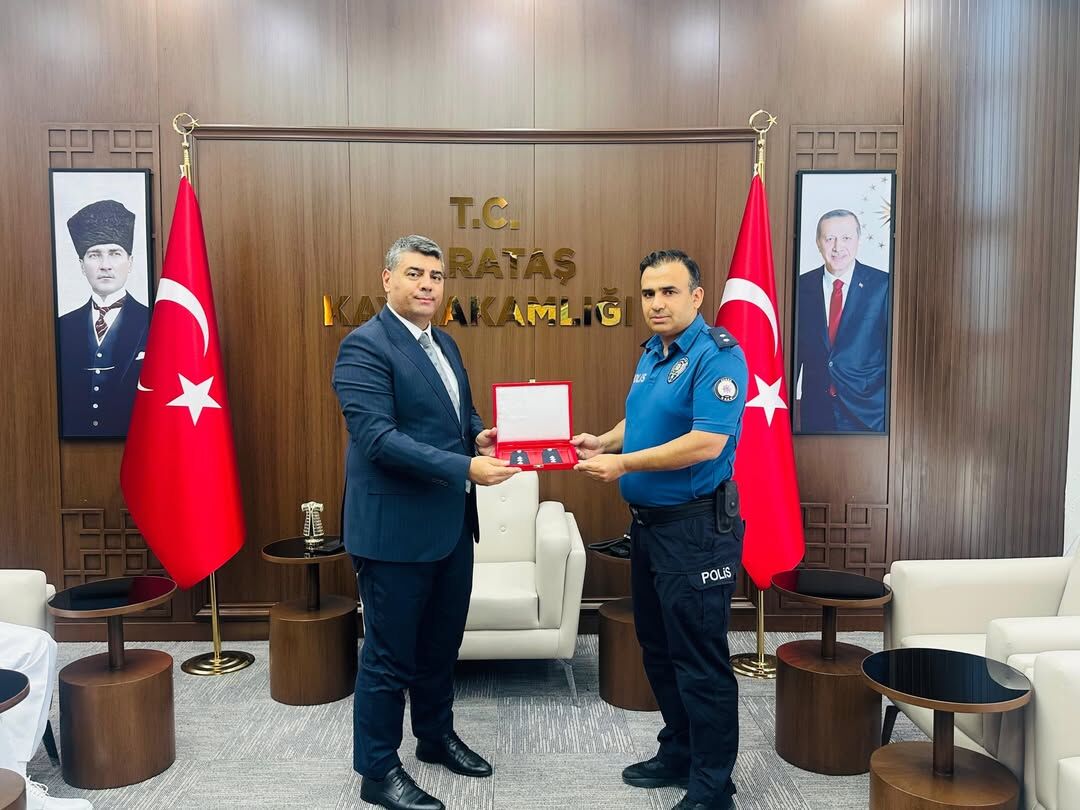 Kaymakam Aktan, İlçe Emniyet Amir vekilinin yeni rütbesini taktı