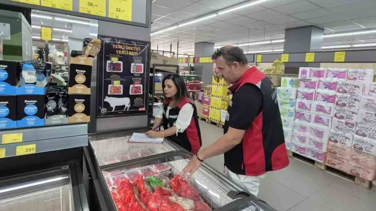 Kozan’da Tufi̇s Kapsamında Market Ve Hal Denetimi (3)