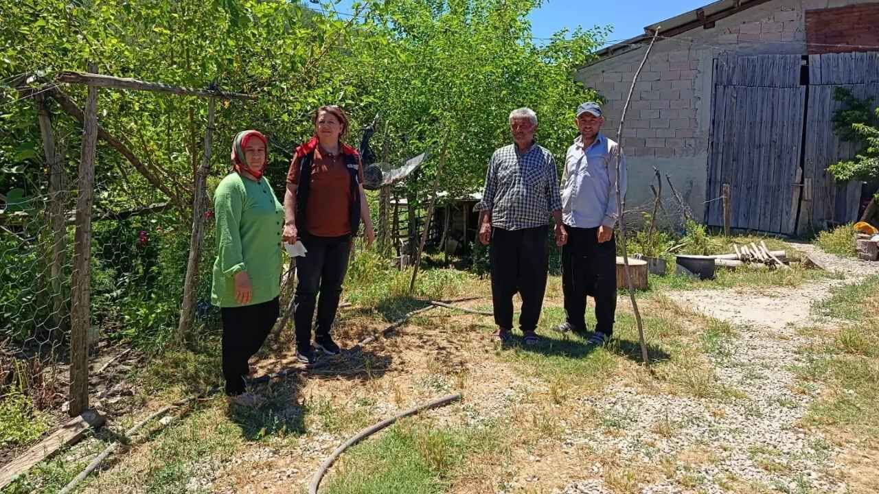 Kozan'da Üreticilere Kritik Uyarılar! Tarım Ekipleri Sahaya Indi