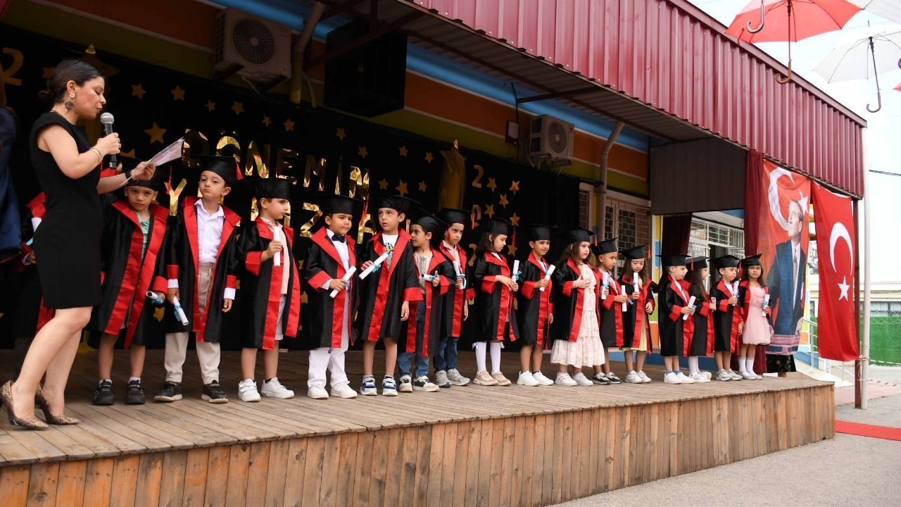 Kozanoğlu Lions Anaokulu'nda Mezuniyet Coşkusu (1)