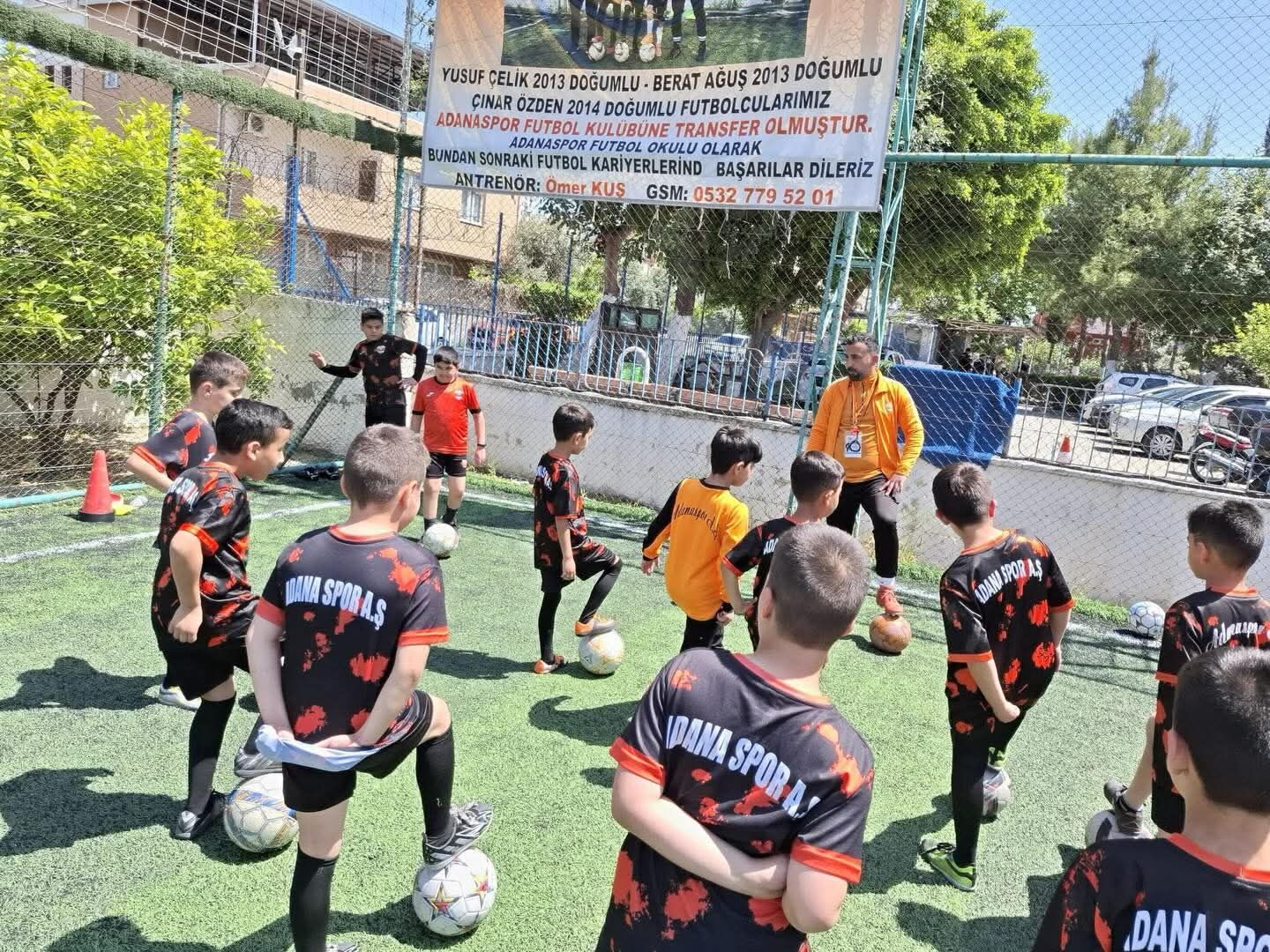 Minik Kramponlar Adanaspor Futbol Okulu’nda Yetişiyor