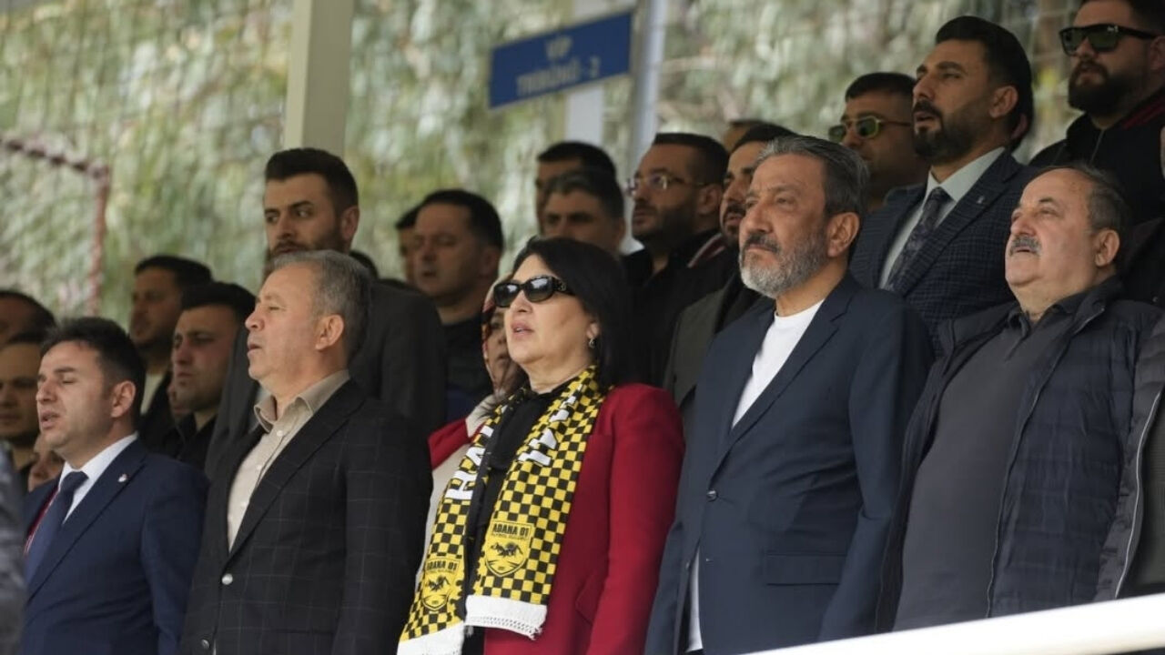 Mustafa Yavuz'dan Sanatçı Ahmet Selçuk İlkan'a Valilikte Ağırlama (3)