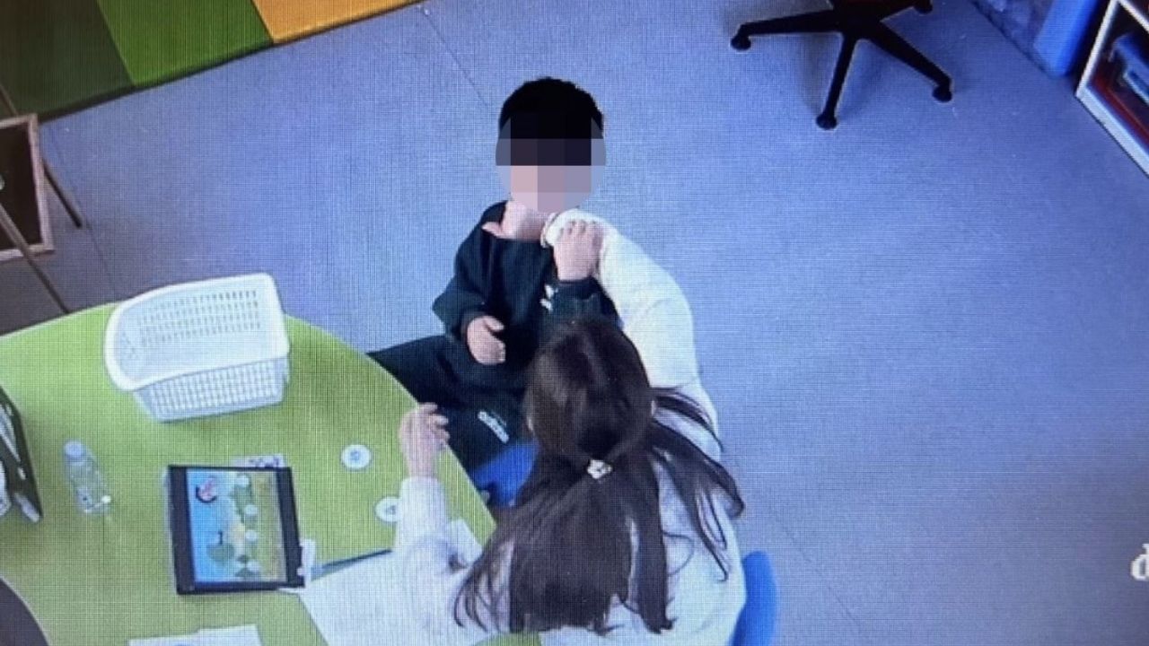 Otizmli Çocuğa Şiddet Iddiası Görüntüler Kan Dondurdu