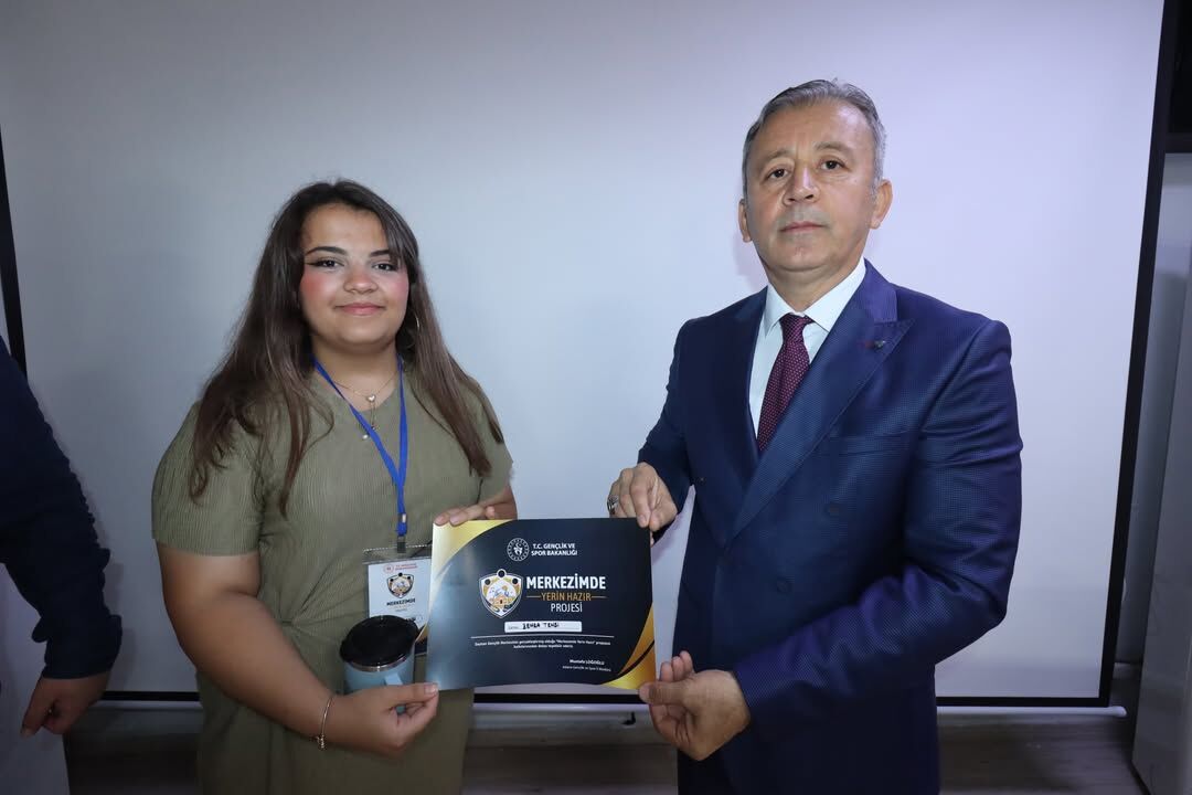 Seyhan’da Gençlerin Gurur Günü Sertifikalar İl Müdürü Loğoğlu’ndan (1)