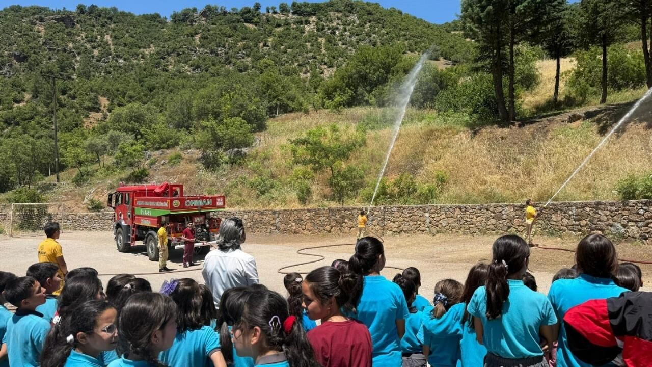 Yeşil Vatan Için Bilinçlenen Her Çocuk Bir Kahramandır