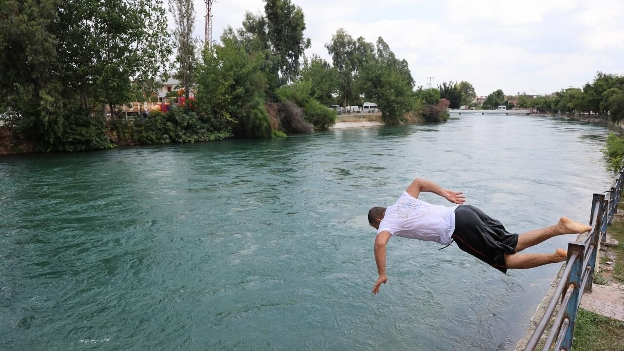 43 Dereceyi Gören Adana'da Tehlikeli Serinlik!