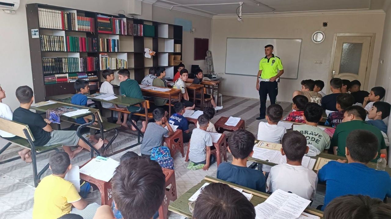Adana Emniyeti Yaz Tatilinde Çocuklara Trafik Bilinci Kazandırıyor (1)
