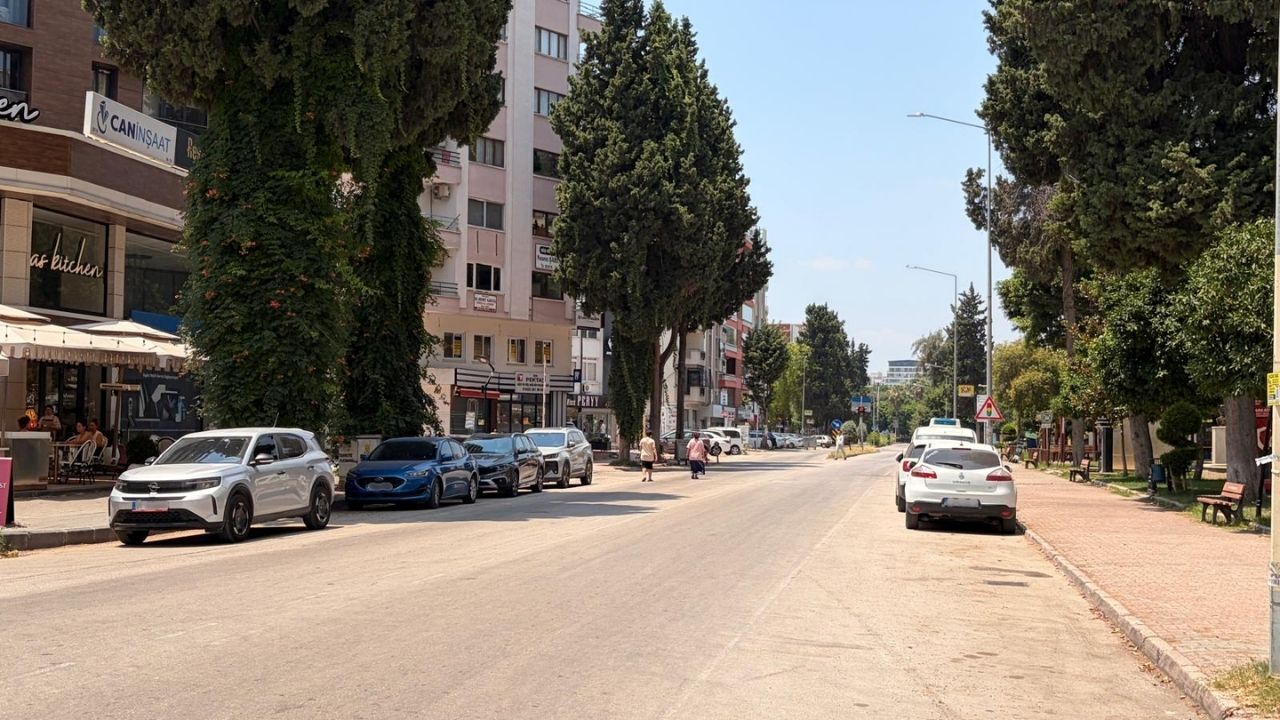 Adana Sıcağa Teslim Oldu! Sokaklar Boş Kaldıı