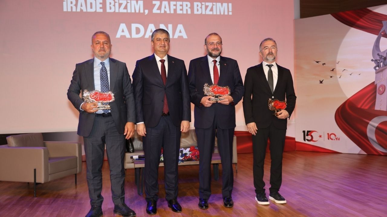 Adana'da 15 Temmuz Paneli İrade Bizim, Zafer Bizim Mesajı Veril (1)