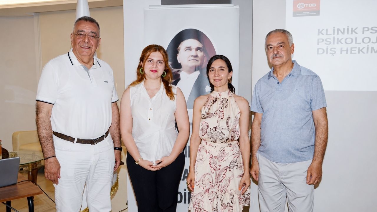 Adana'da Diş Hekimlerine Psikolojik Dayanıklılık Eğitimi (1)