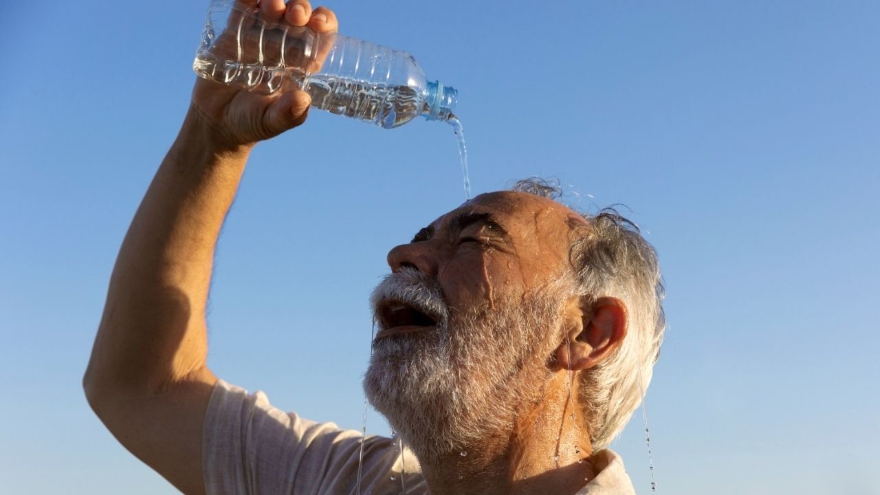 Adana'da Güneş Çarpması Alarmı Uzmandan Hayati Uyarılar