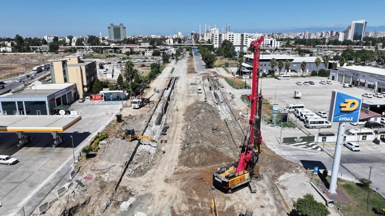 Adana'da trafiği rahatlatacak alt geçit projesi ilerliyor