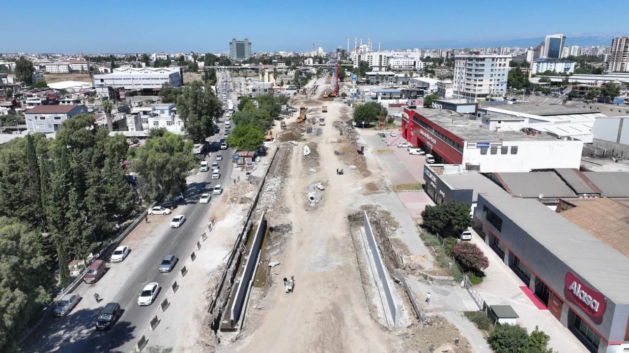 Adana'da Trafiği Rahatlatacak Alt Geçit Projesi Ilerliyor (2)