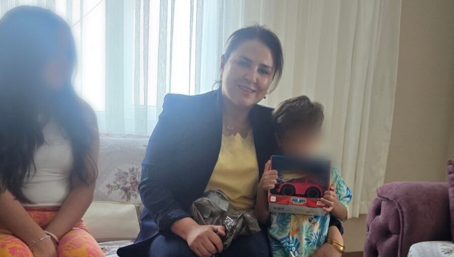 Ak Parti Adana İl Kadın Kolları’ndan Anlamlı Ziyaret Koruyucu Ailelik Yaygınlaşmalı (1)