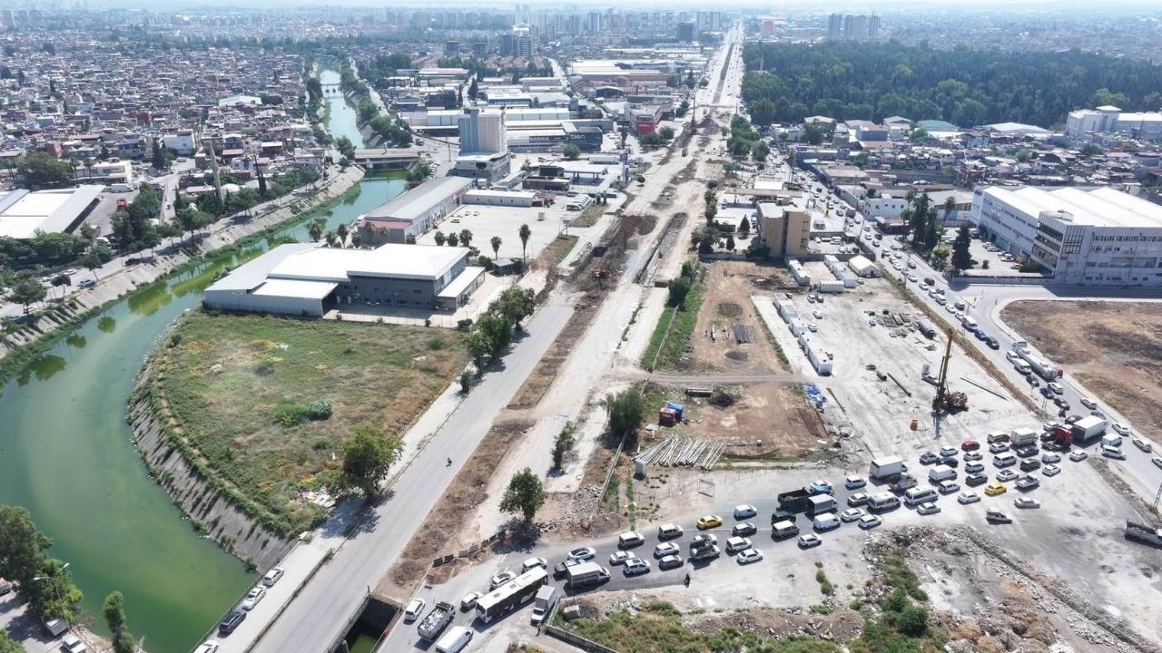 Asri Mezarlık Önü Alt Geçidinde Çalışmalar Sürüyor (2)